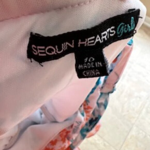 Girls casual dress with ruffles at the top. - Picture 8 of 8